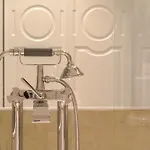 Πανσιόν Procurator 7 Luxury 4*