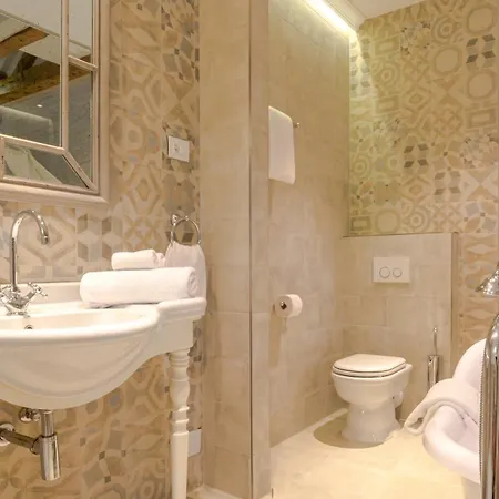 Procurator 7 Luxury