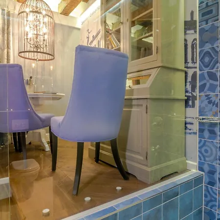 Procurator 7 Luxury Gasthuis